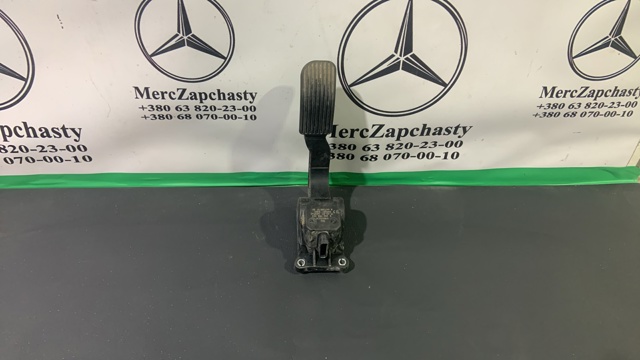 Педаль газу (акселератора) A4473000100 MERCEDES