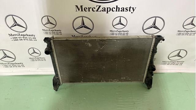 Радіатор двигуна A4475010001 MERCEDES