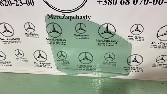Скло передніх дверей, правих A4477250410 MERCEDES