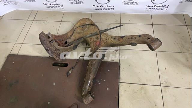 Цапфа поворотного кулака A6393508805 MERCEDES