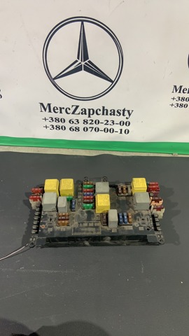 Коробка запобіжників A6395450101 MERCEDES