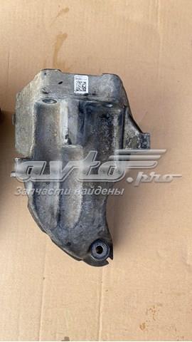 Кронштейн подушки (опори) двигуна, лівої A6512230004 MERCEDES