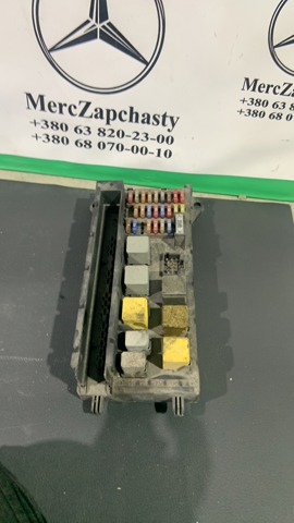Корпус запобіжників A9065450401 MERCEDES