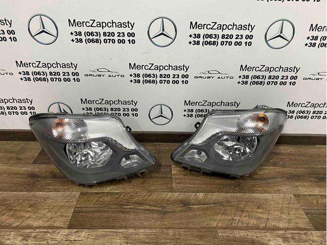 Фара правая A9068205700 MERCEDES