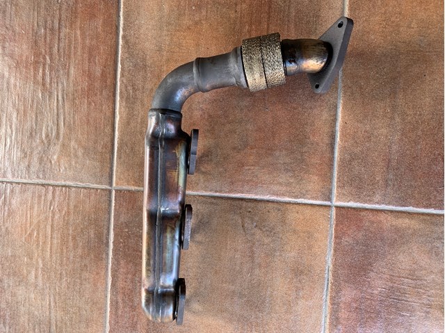 Колектор випускний, лівий 6421400761 MERCEDES
