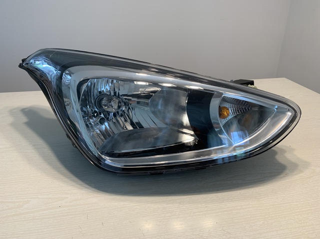 Фара передня права 92102B9000 HYUNDAI
