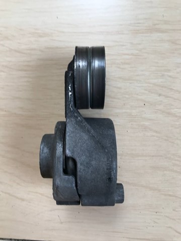 Натягувач приводного ременя A6422001370 MERCEDES
