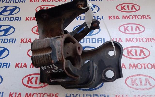Ліва подушка двигуна 123720D140 TOYOTA