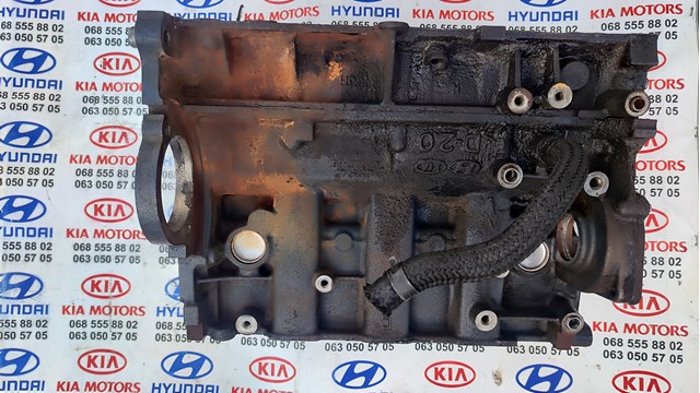 Двигун у зборі 2110227A00 HYUNDAI