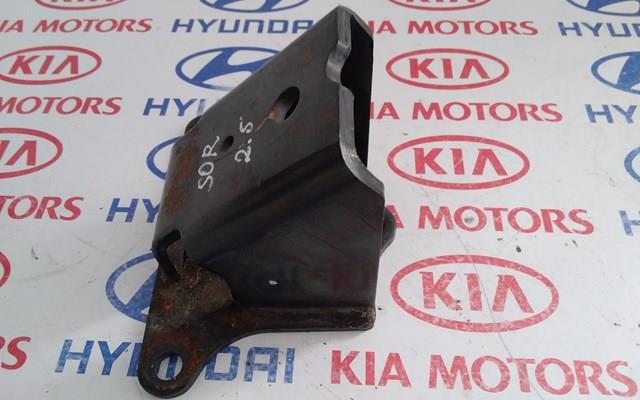 Кронштейн подушки (опори) двигуна, лівої 216114A100 HYUNDAI