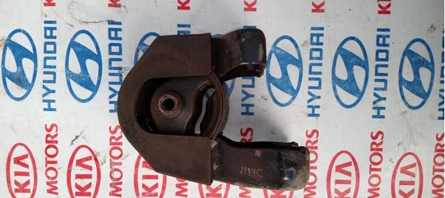 Подушка (опора) двигуна, задня 219302G100 HYUNDAI