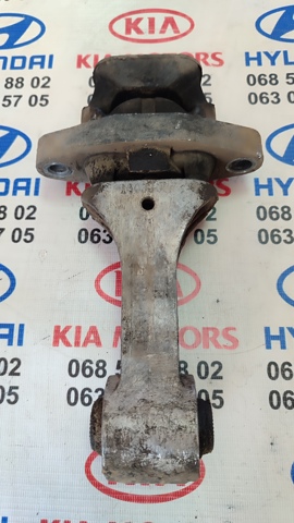 Подушка (опора) двигуна, передня 21950A5100 HYUNDAI