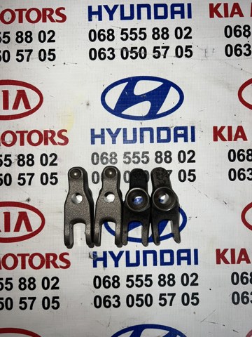 Коромисло клапана, рокер 241702F000 HYUNDAI