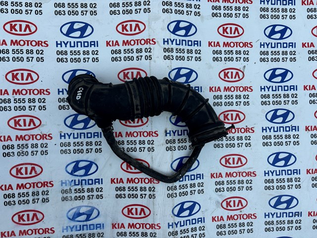 Патрубок повітряний, вихід повітряного фільтра 281382H000 HYUNDAI