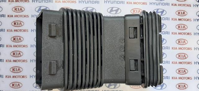 Патрубок повітряний, вхід повітряного фільтра 28210C5100 HYUNDAI