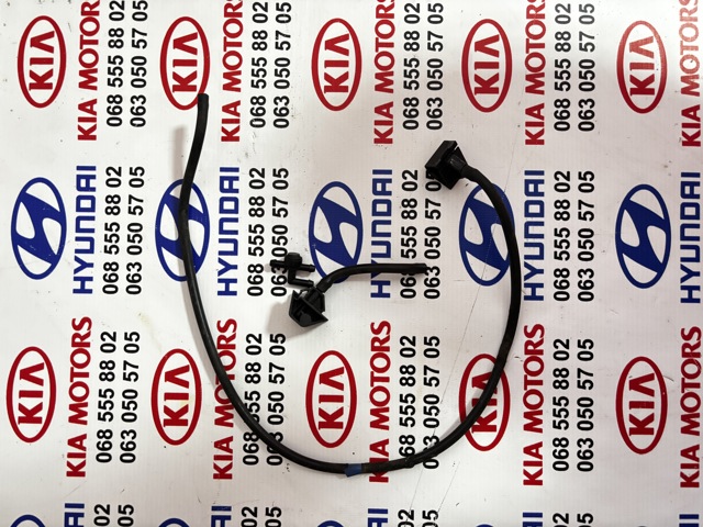 Форсунка омивача лобового скла 28932JD000 NISSAN