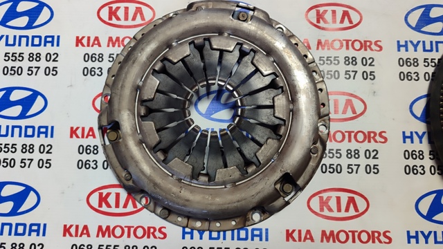 Натискний диск зчеплення 30210ED800 NISSAN