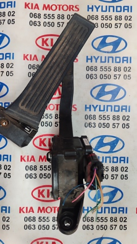 Педаль газу (акселератора) 327003Q100 HYUNDAI