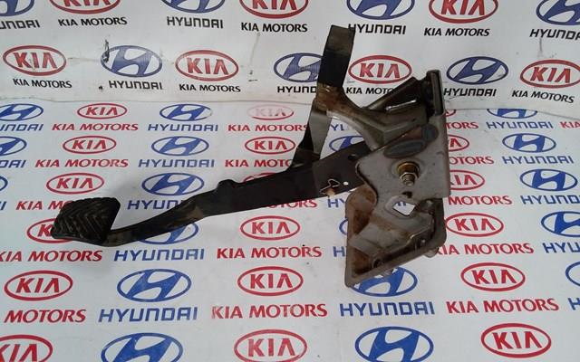 Педаль гальма 328002E100 HYUNDAI