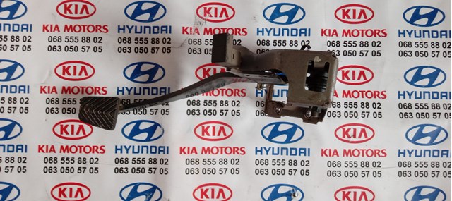 Педаль гальма 328003K000 HYUNDAI