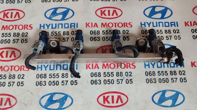Рампа форсунок системи упорскування палива 353402B010 HYUNDAI