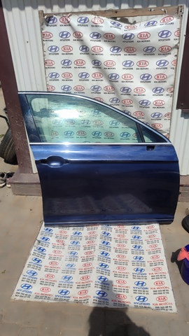 Скло передньої правої двері 3C4845202B VAG