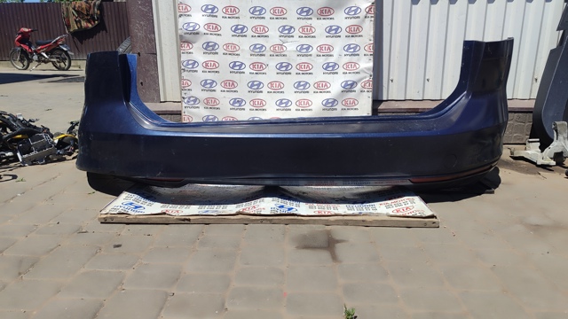 Кожух бампера заднього 3G9807421 VAG