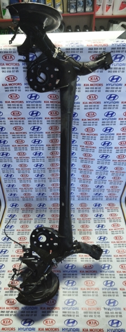 Механізм управління задньої осі 421100D520 TOYOTA