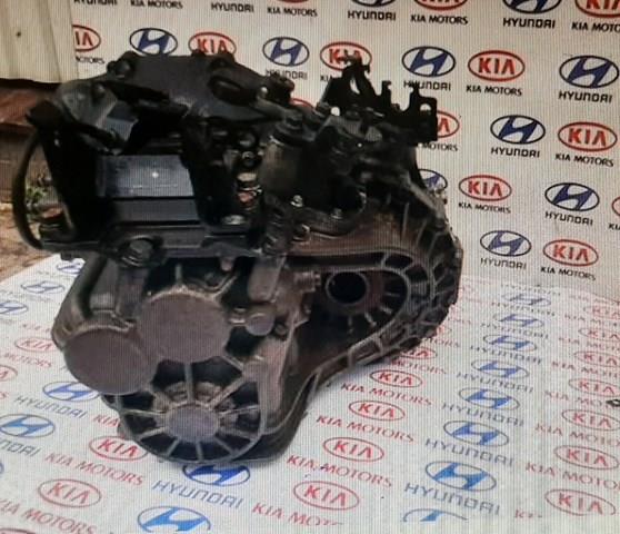 Механічна коробка перемикання передач 4300024391 HYUNDAI
