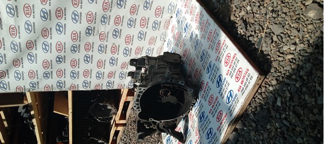 Коробка механіка в зборі 4300039954 HYUNDAI