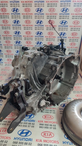 Коробка передач 4500039AE0 HYUNDAI