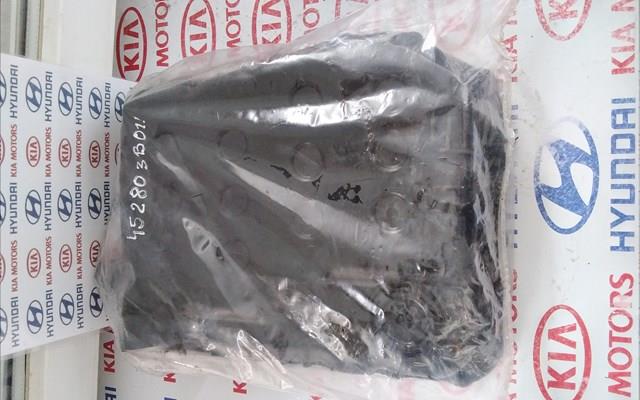 Кришка коробки передач, задня 452803B011 HYUNDAI