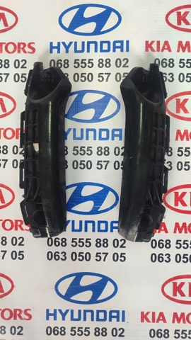 Праве кріплення переднього бампера 525350D090 TOYOTA