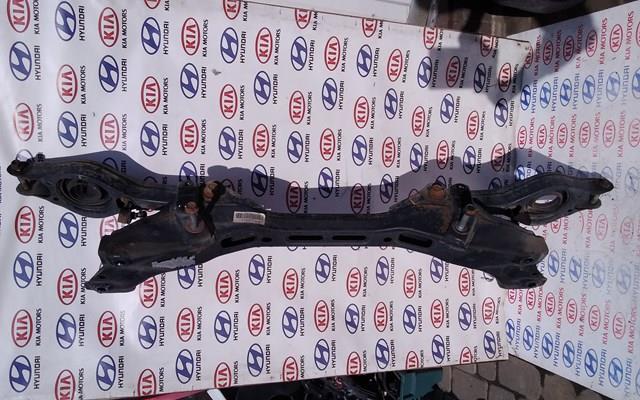 Важіль задньої підвіски поперечний, правий 552202Y000 HYUNDAI