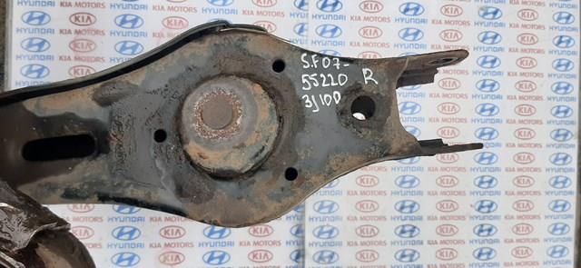 Важіль задньої підвіски нижній, правий 552203J100 HYUNDAI