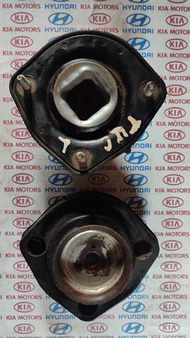 Подушка амортизатора заднього, лівого 553102E000 HYUNDAI
