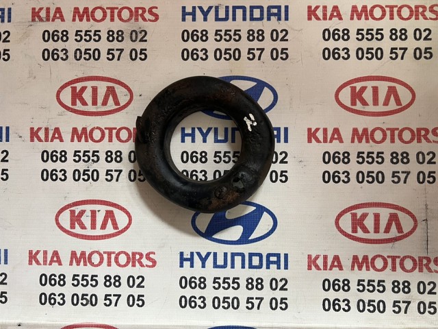 Проставка (гумове кільце) пружини задньої, нижня 553442G000 HYUNDAI