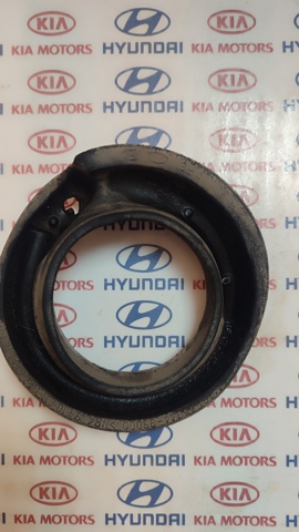 Проставка (гумове кільце) пружини задньої, нижня 553443S000 HYUNDAI