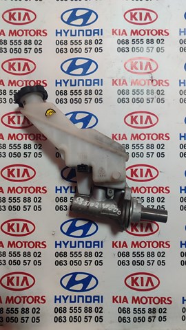 Циліндр головний гальма (Гідротормоз) 585102W800 HYUNDAI