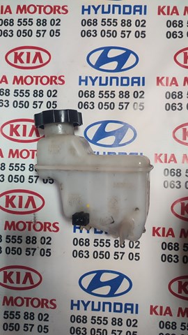 Бачок головного гальмівного циліндру 585113S150 HYUNDAI