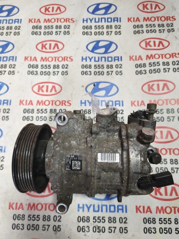 Компресор кліматичної установки 5Q0820803F VAG