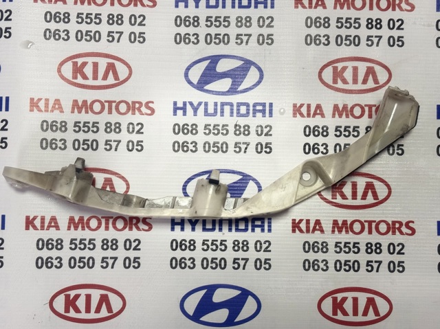 Кронштейн кріплення бампера переднього лівий 622231KA0A NISSAN