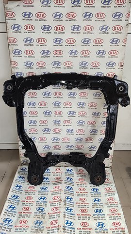 Передня балка 624052E000 HYUNDAI