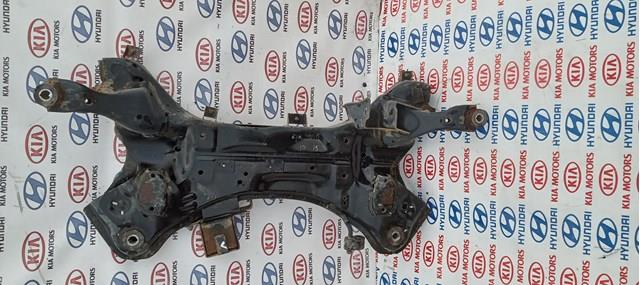 Передня балка 624052P401 HYUNDAI