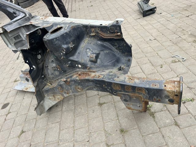 Панель бризковика моторного відсіку, ліва 645012G100 HYUNDAI