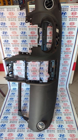 Панель приладів торпеди 68030JD90A NISSAN