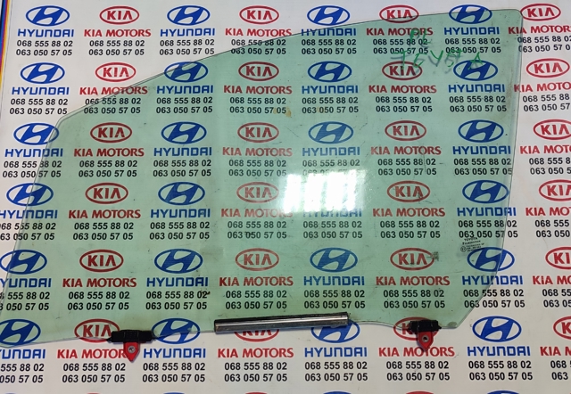 Скло водійських дверей 681200D191 TOYOTA