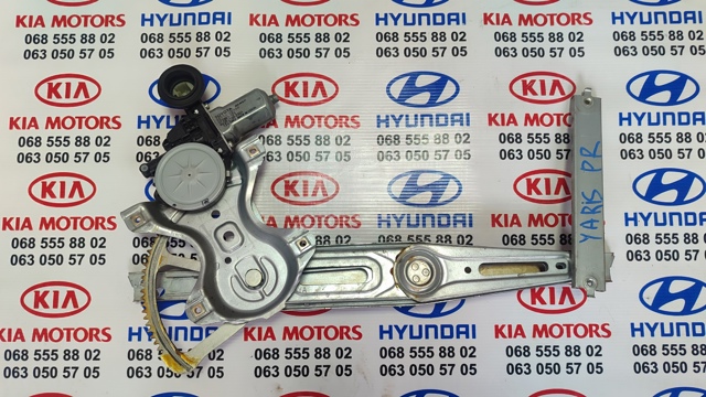 Механізм склопідіймача дверей передніх, правих 698100D300 TOYOTA