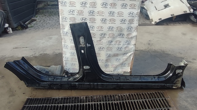 Поріг зовнішній правий 713222TD00 HYUNDAI