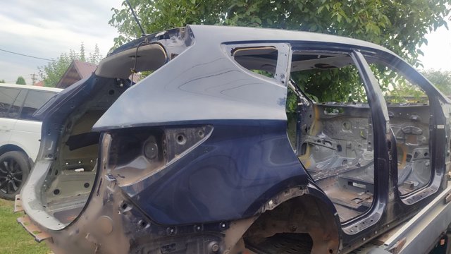Бічна частина задні праві 715042WC01 HYUNDAI